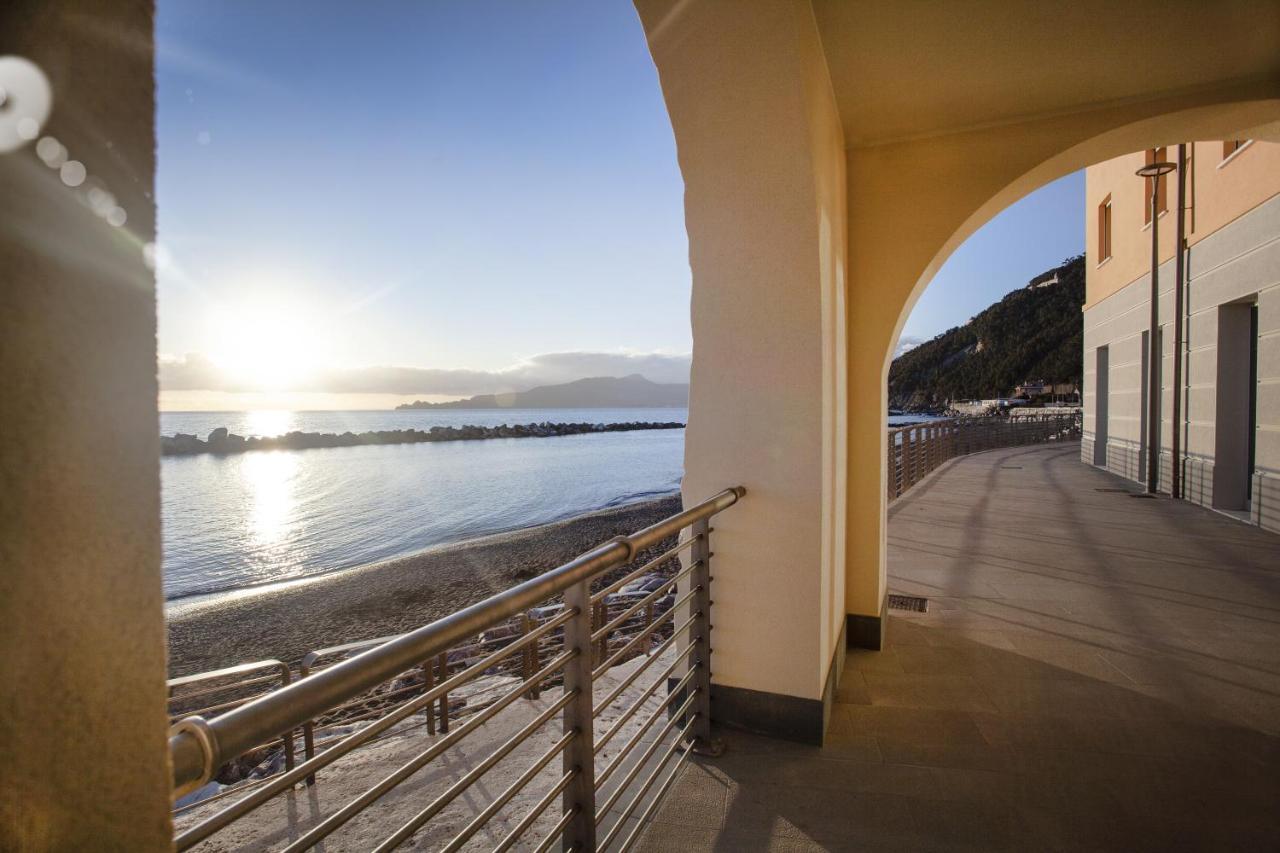 Gli Scogli Luxury Residence Hotel Chiavari Exterior foto