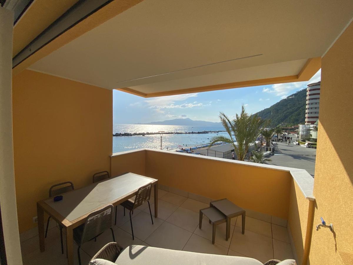 Gli Scogli Luxury Residence Hotel Chiavari Exterior foto